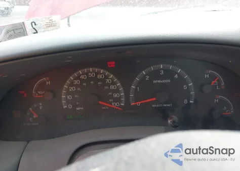 2003 Ford F-150 Xl/Xlt z USA, uszkodzony, nr VIN 1FTRF18263NA71339